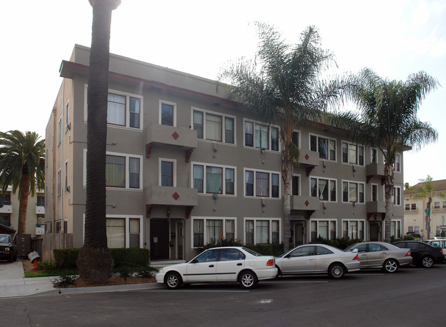 Caledonia in San Diego, CA - Building Photo - Building Photo