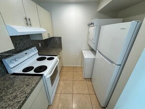 14861 SW 104th St in Miami, FL - Building Photo - Building Photo