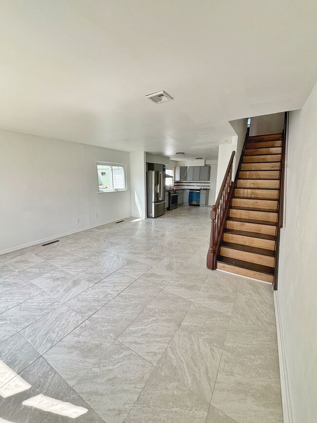 1409 Uelen Ct in Bethlehem, PA - Building Photo - Building Photo