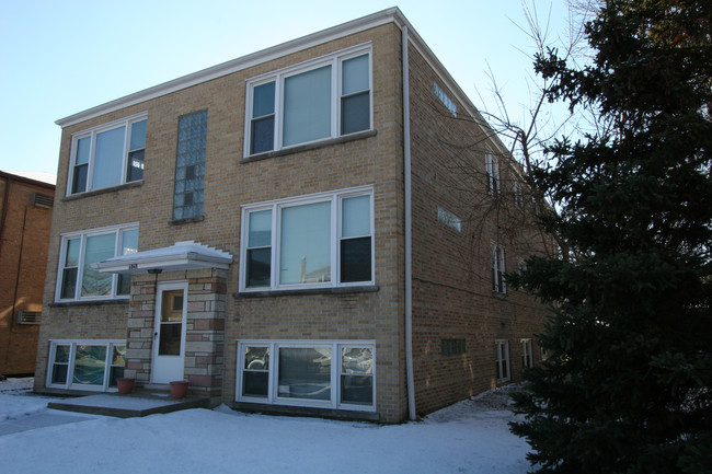 6048 N Elston Ave in Chicago, IL - Building Photo - Building Photo