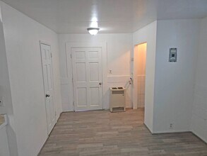 13801 S Vermont Ave in Gardena, CA - Building Photo - Building Photo