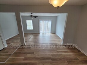 6002 Edgelake Dr in Virginia Beach, VA - Building Photo - Building Photo