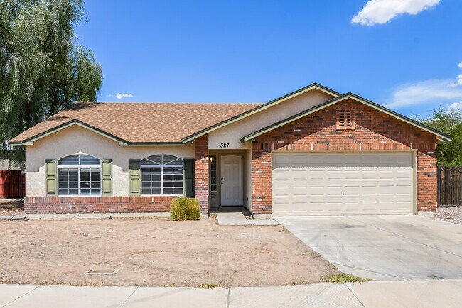 property at 527 N Bailey Cir