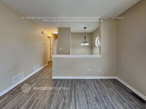 1712 Blue Island Dr in Crystal Lake, IL - Building Photo - Building Photo