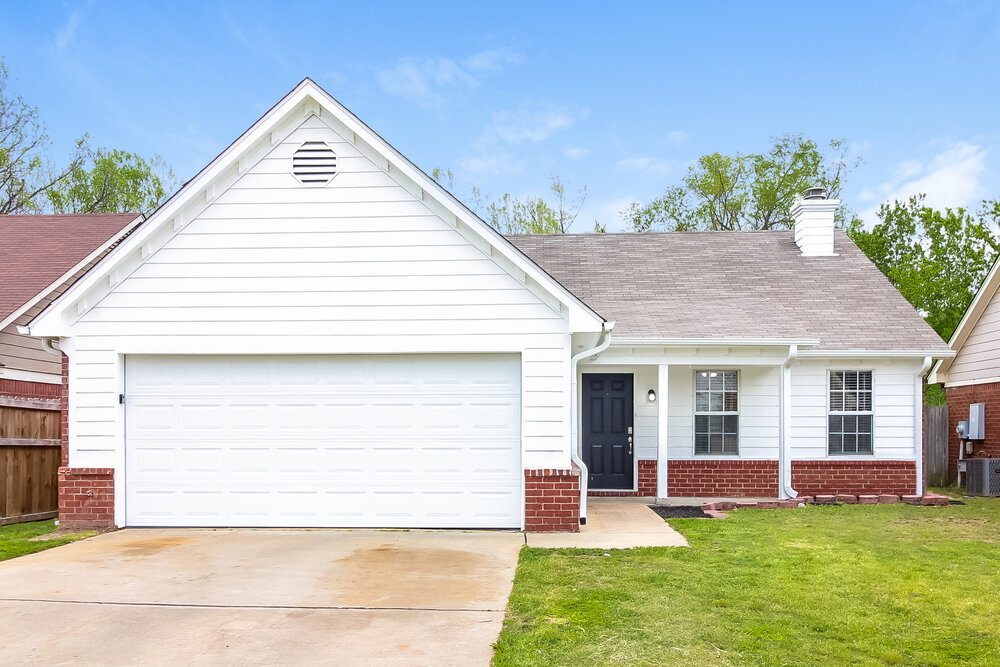 2956 Connor Reed Dr in Horn Lake, MS - Building Photo