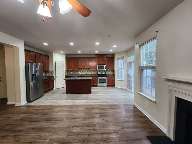 44179 Beaver Creek Dr in California, MD - Building Photo - Building Photo