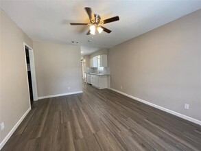 7315 Housman-Unit -B in Houston, TX - Building Photo - Building Photo