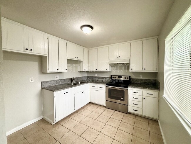 property at 920 Vermont Ave