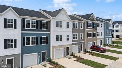 105 Milburn Dr in Martinsburg, WV - Foto de edificio - Building Photo