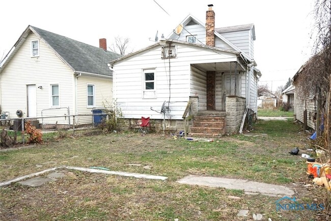 1960 Chase St, Unit 4104 in Toledo, OH - Building Photo - Building Photo