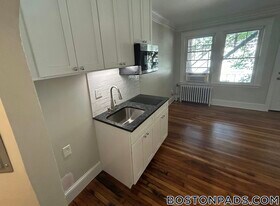 22 Chiswick Rd, Unit 5 in Boston, MA - Building Photo