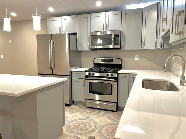 1305 N 22nd Ave, Unit Apartment Unit