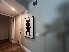 24237 Lema Dr in Santa Clarita, CA - Foto de edificio - Building Photo