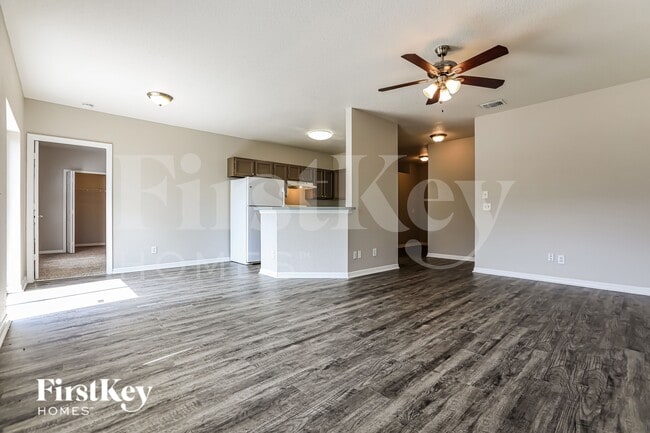 3169 N Biscayne Dr in North Port, FL - Foto de edificio - Building Photo