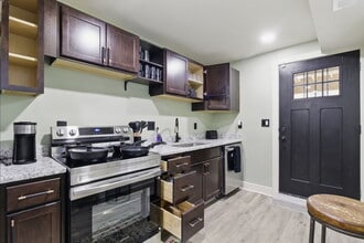 1232 W Lombard St, Unit A2 in Baltimore, MD - Building Photo - Building Photo