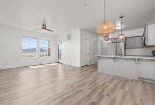 551 N 360 W in Vineyard, UT - Building Photo