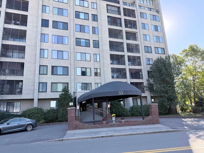 55 River Rd in Manchester, NH - Building Photo - Building Photo