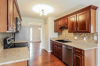 8 Elderberry Ct in Simpsonville, SC - Building Photo - Building Photo