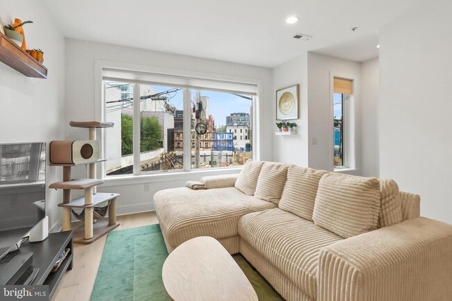 662 Glick Ct NW in Washington, DC - Building Photo - Building Photo