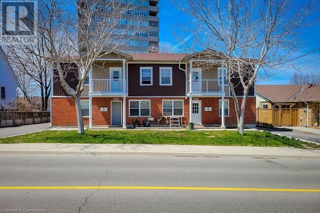 218 Mt Albion Rd in Hamilton, ON - Building Photo - Building Photo