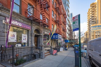 202 W 96th St in New York, NY - Building Photo - Building Photo