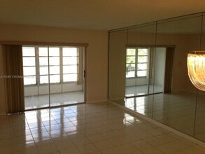 6070 NW 64th Ave in Fort Lauderdale, FL - Building Photo - Building Photo
