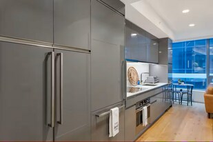 1808 Minor Ave, Unit 910 in Seattle, WA - Building Photo