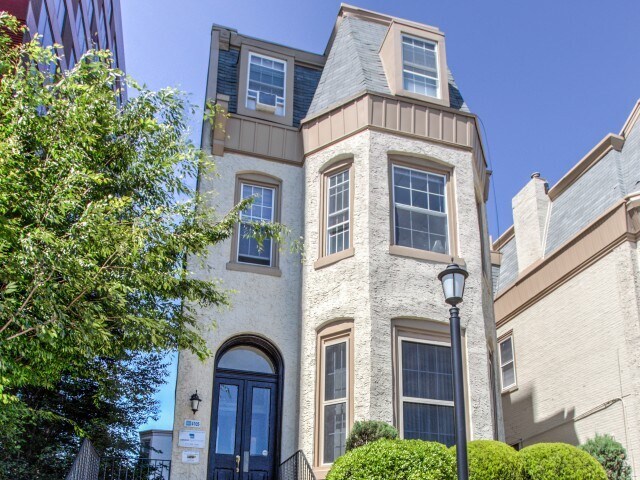 Campus Apartments in Philadelphia, PA - Foto de edificio - Building Photo