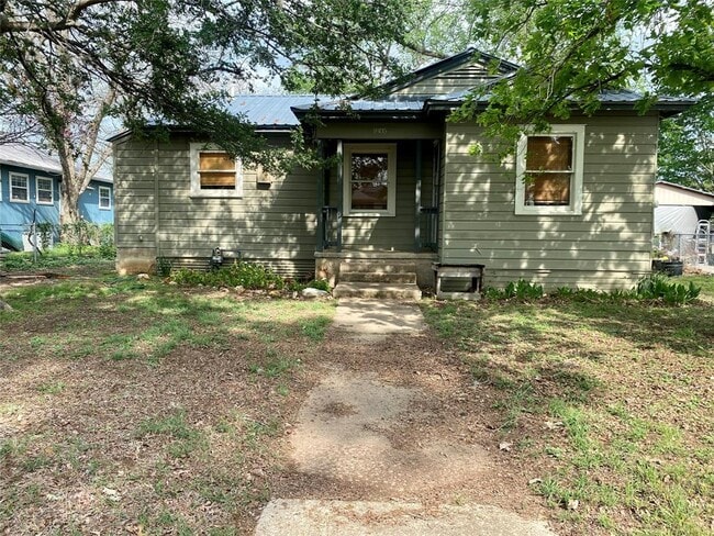 1805 Garfield St in Bastrop, TX - Building Photo - Building Photo