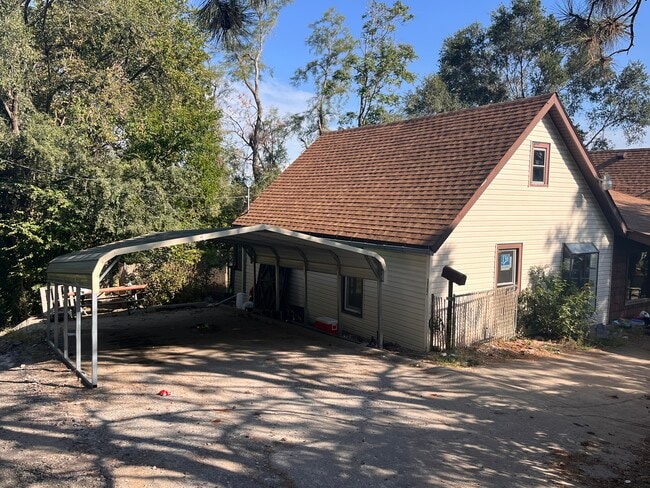 property at 3302 S 4th St