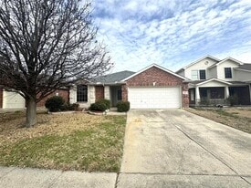 501 Kaie Teur Dr in Anna, TX - Building Photo