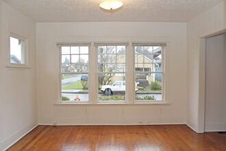 4806 NE 29th Ave in Portland, OR - Building Photo - Building Photo