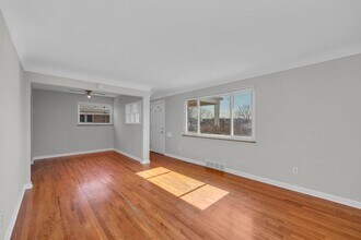 3672 Twinview Dr in Cincinnati, OH - Building Photo - Building Photo