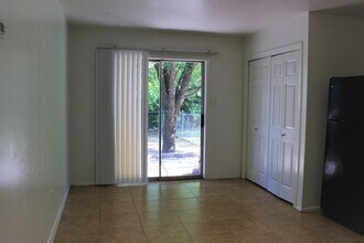 3602 Elliott St in Bryan, TX - Building Photo - Building Photo