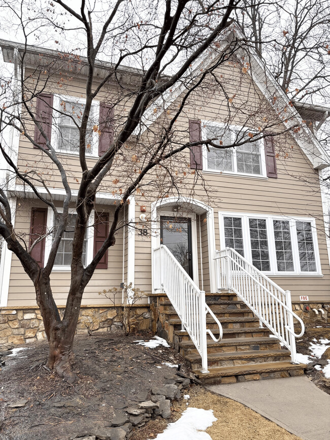 38 Roseland Ave in Roseland, NJ - Building Photo - Building Photo