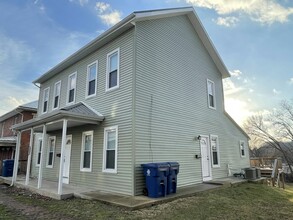 225 N 6th St in Cambridge, OH - Building Photo - Building Photo