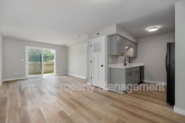 property at 2213 E Macs Ct