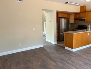 2396 Amethyst Way in Santa Rosa, CA - Building Photo - Building Photo