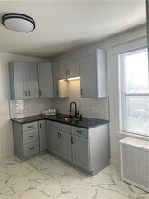 532 Post Rd in Warwick, RI - Foto de edificio - Building Photo