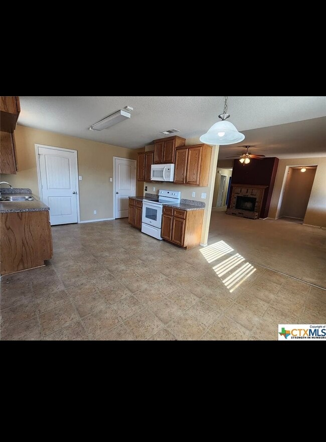 3802 Clementine Dr in Killeen, TX - Building Photo - Building Photo