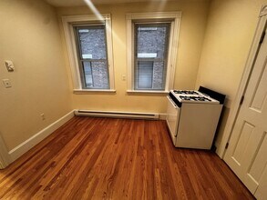 29 Revere St, Unit 1 in Boston, MA - Building Photo - Building Photo