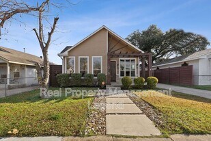 1018 S Waverly Dr in Dallas, TX - Building Photo