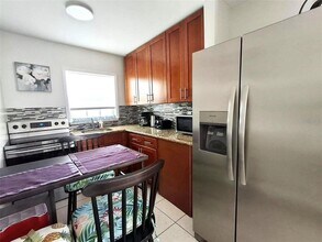 113 174th Ave E in Redington Shores, FL - Building Photo - Building Photo