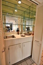 170 Ocean Lane Dr, Unit 311 in Key Biscayne, FL - Building Photo - Building Photo