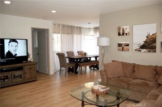 25805 Marguerite Pkwy, Unit B104 in Mission Viejo, CA - Building Photo - Building Photo