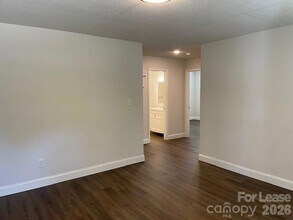 802 Spencer Rd in Conover, NC - Building Photo - Building Photo