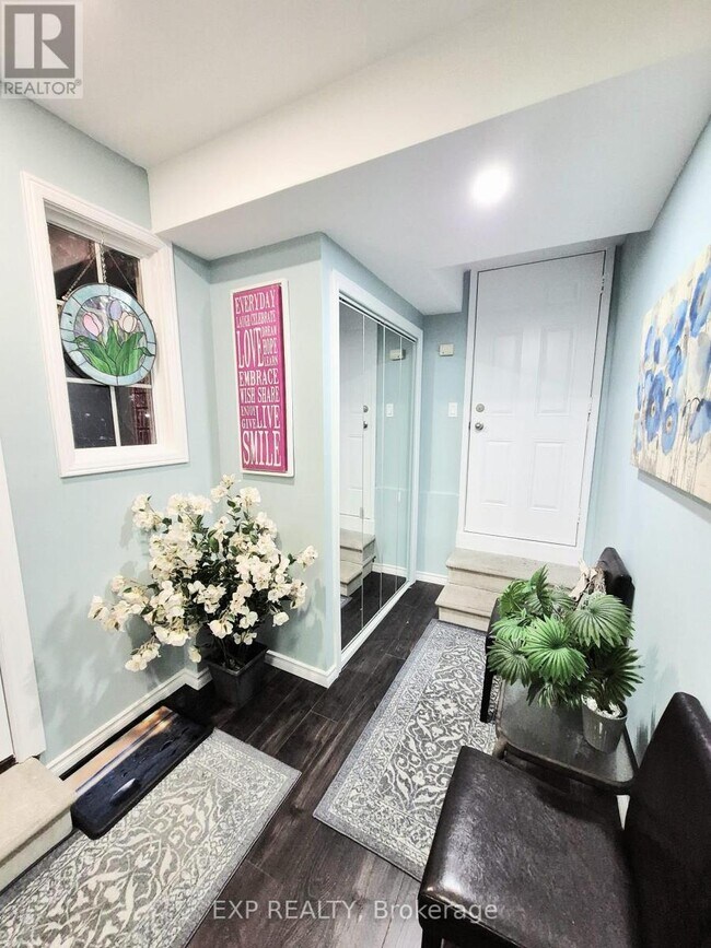 40 Stammers Dr in Ajax, ON - Building Photo - Building Photo