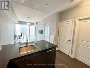 8 The Esplanade in Toronto, ON - Building Photo - Building Photo