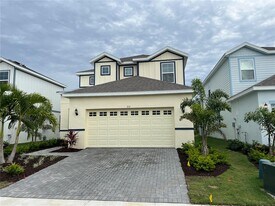 311 Shore Crab Wy in Apollo Beach, FL - Building Photo