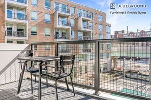 2 Leighton St, Unit FL3-ID634 in Cambridge, MA - Foto de edificio - Building Photo